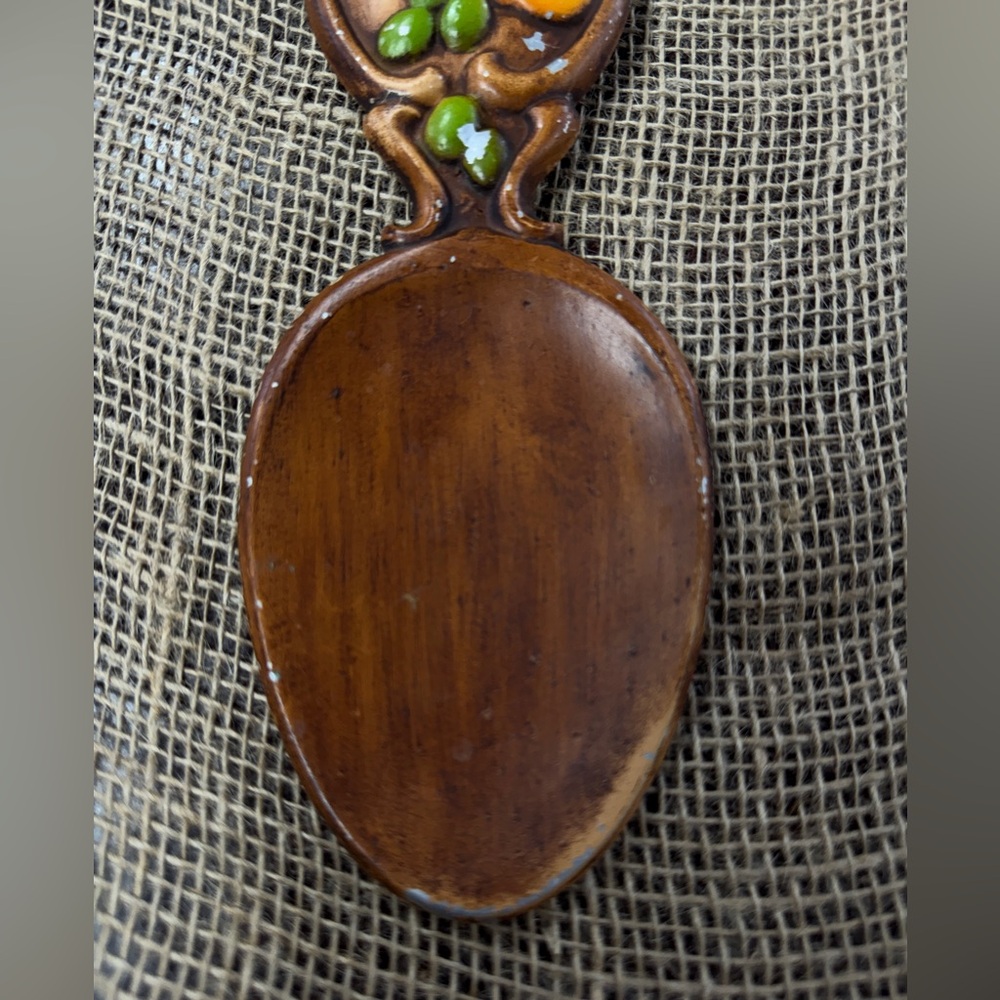 Vintage Sexton USA Fruit Wall Hanging Spoon – Mid Century Kitchen Decor - Picture 7 of 7